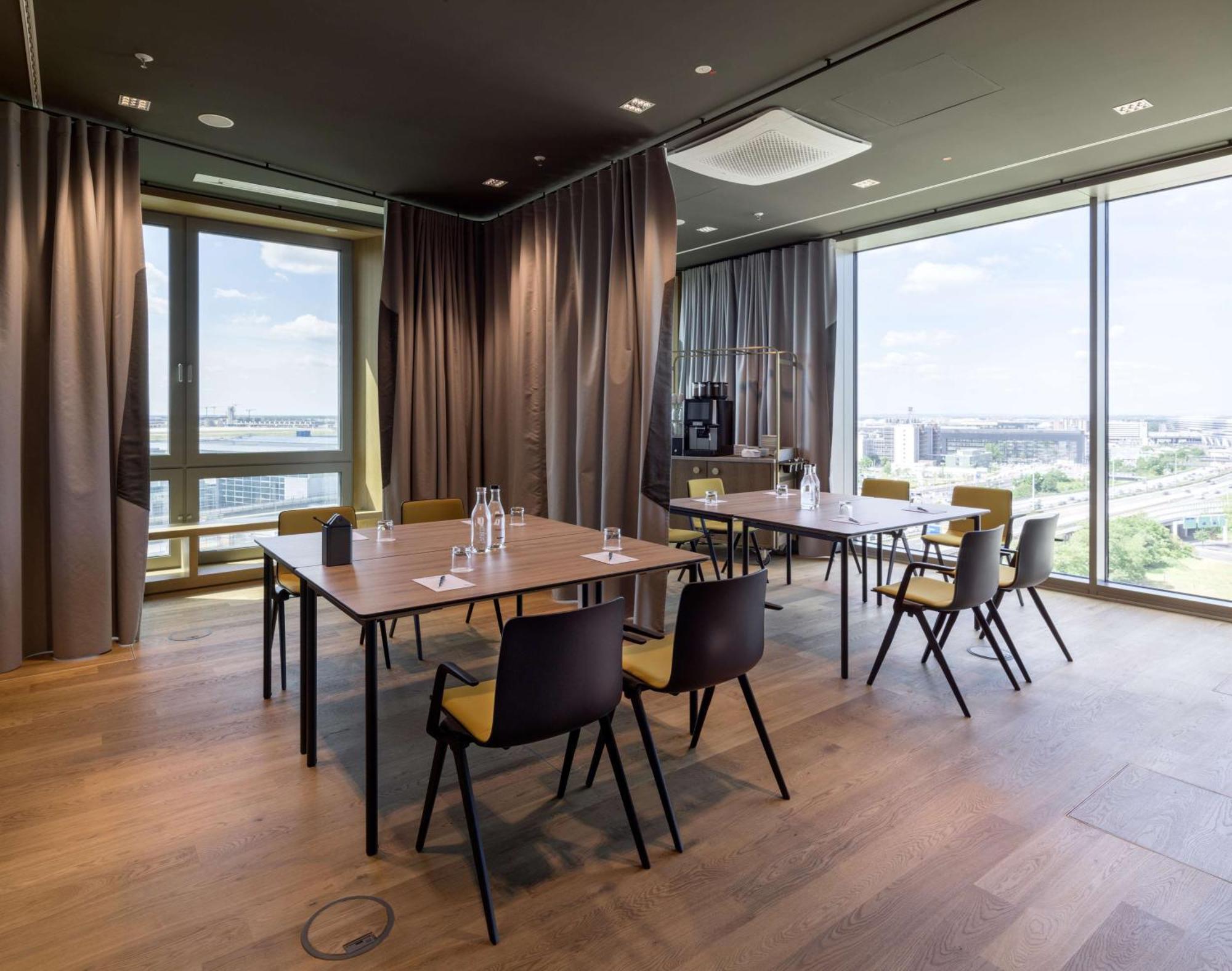 B'Mine Hotel Frankfurt Airport Frankfurt am Main Kültér fotó